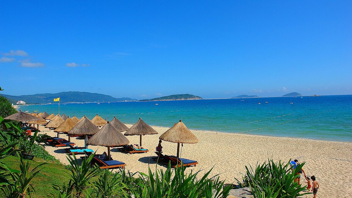 Пляжный сезон на Hainan