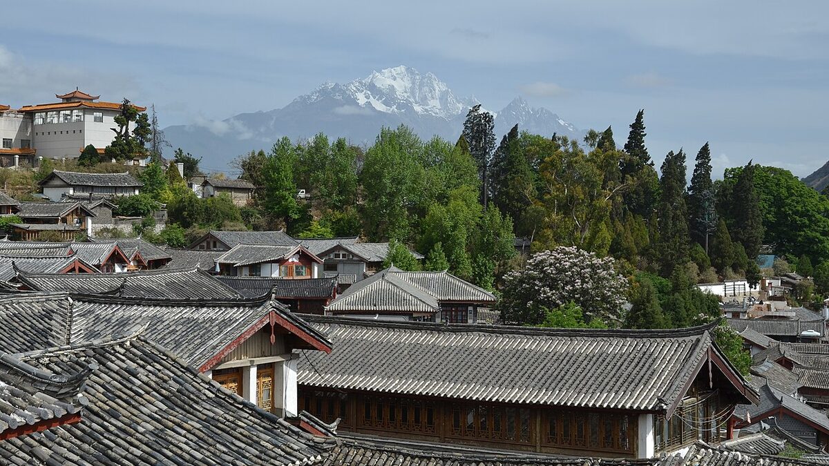 Lijiang Old Town and Yulong Snow Mountain
