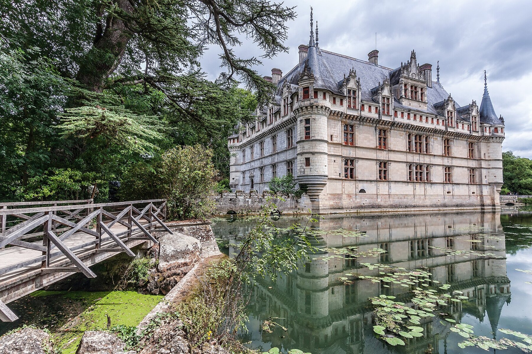 Azay-le-Rideau chateau