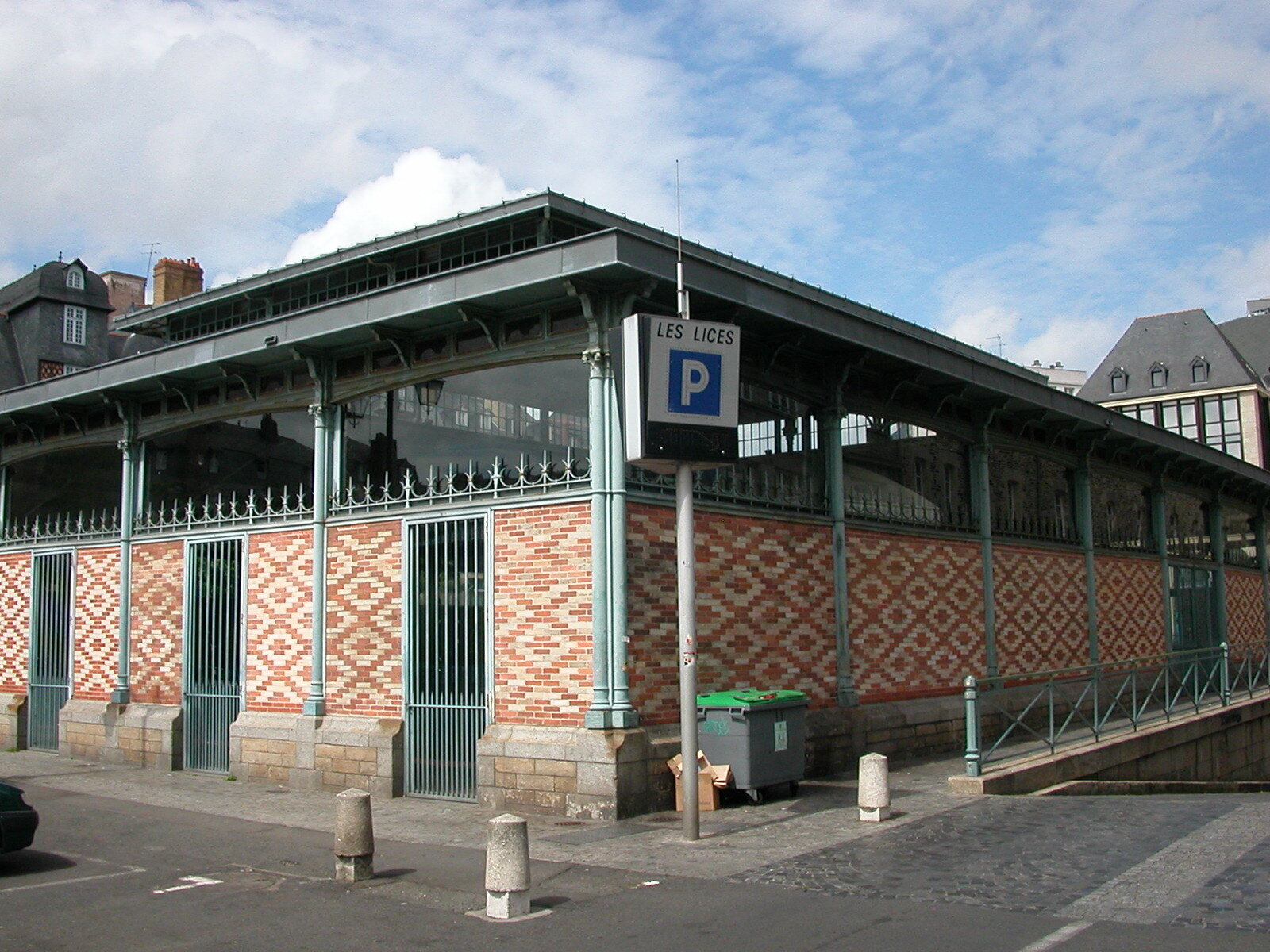 Rennes market и локальные расходы