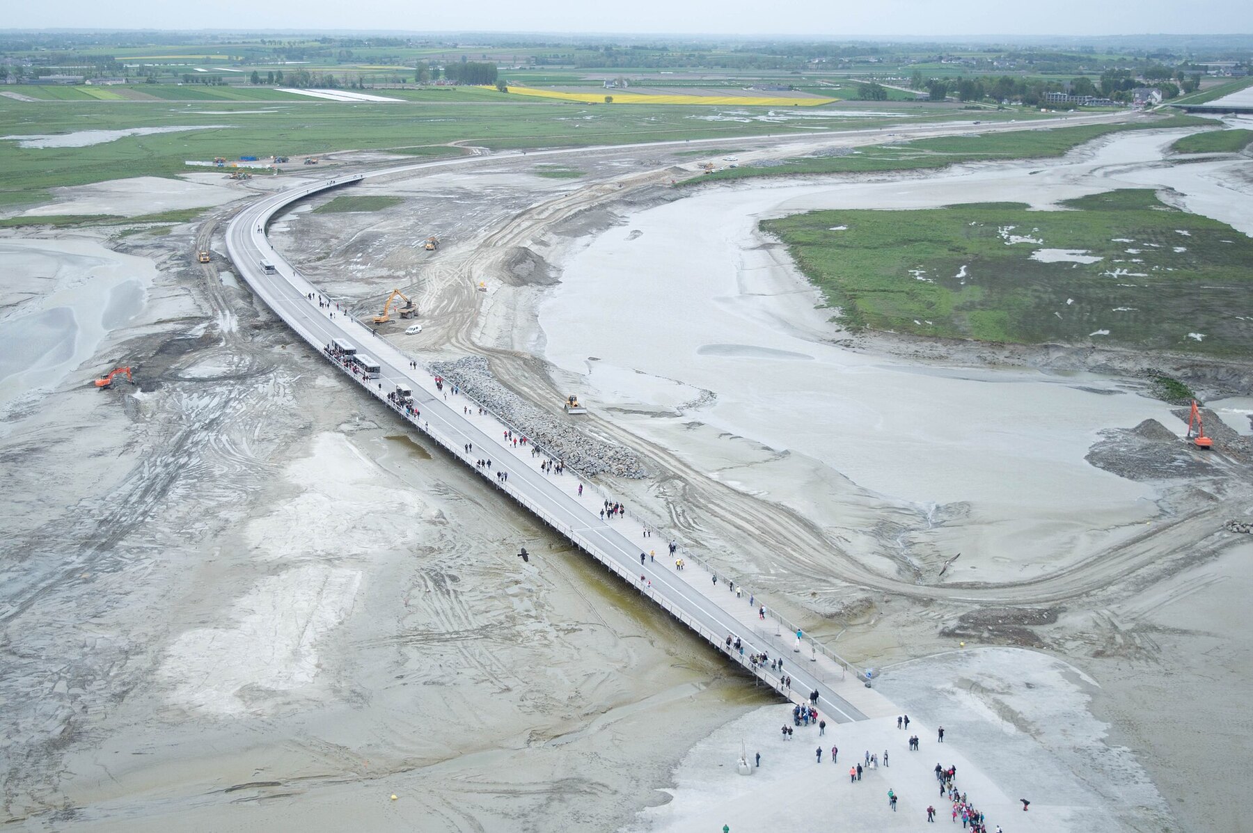 Mont Saint-Michel causeway и приливная логистика