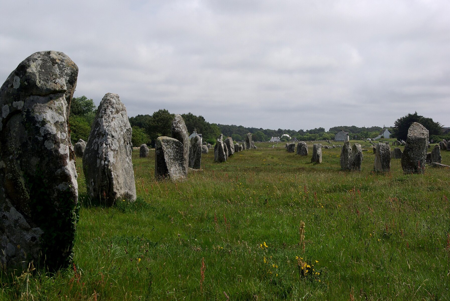 Carnac stones в Brittany