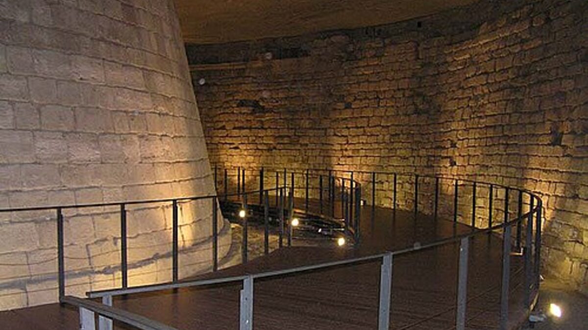 Louvre как главный музейный блок