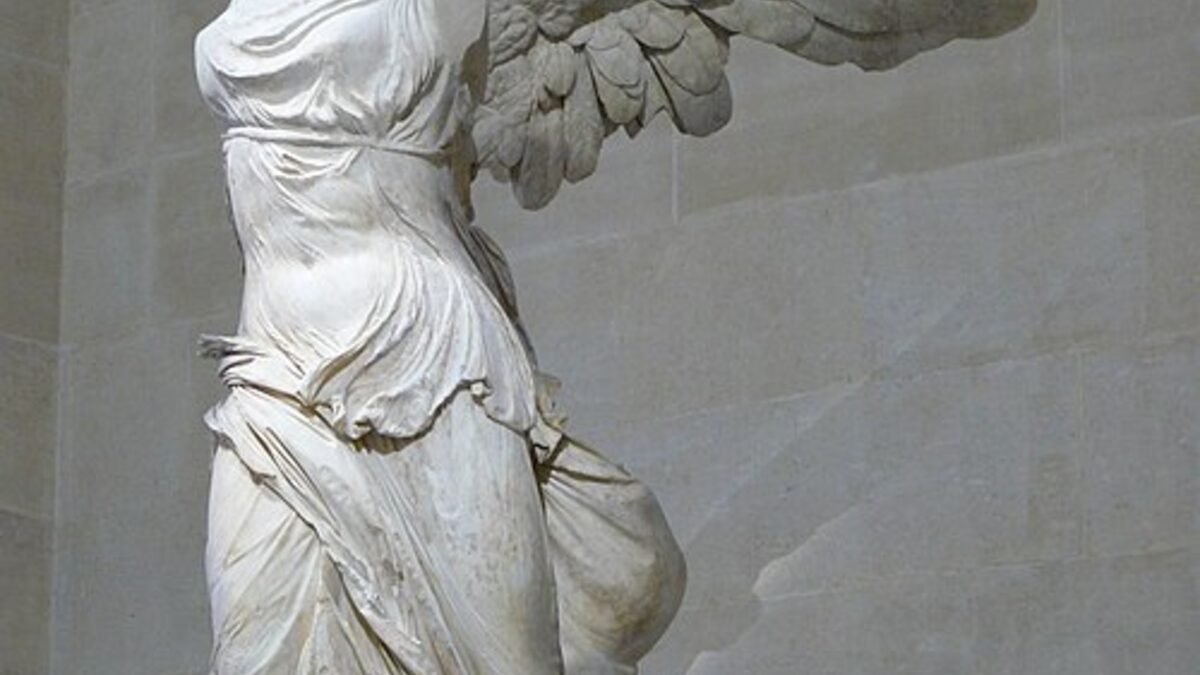 Louvre как музейный центр маршрута