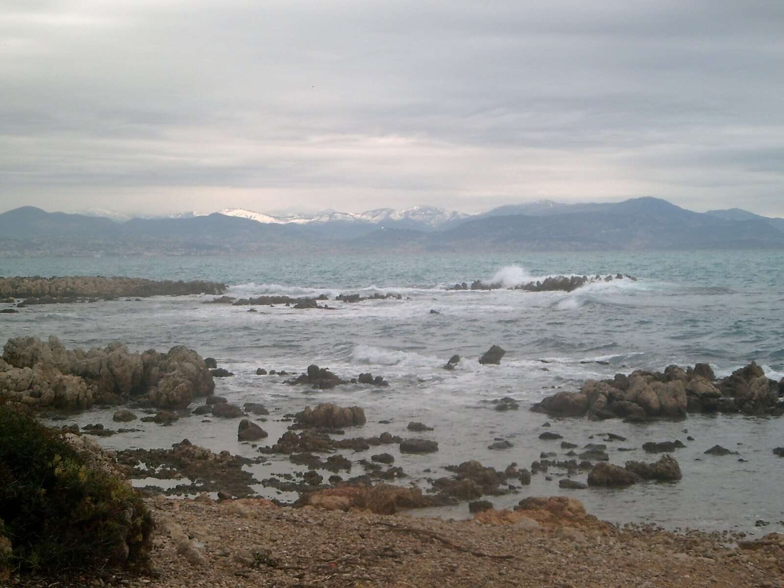 Antibes coast и сезон на Riviera