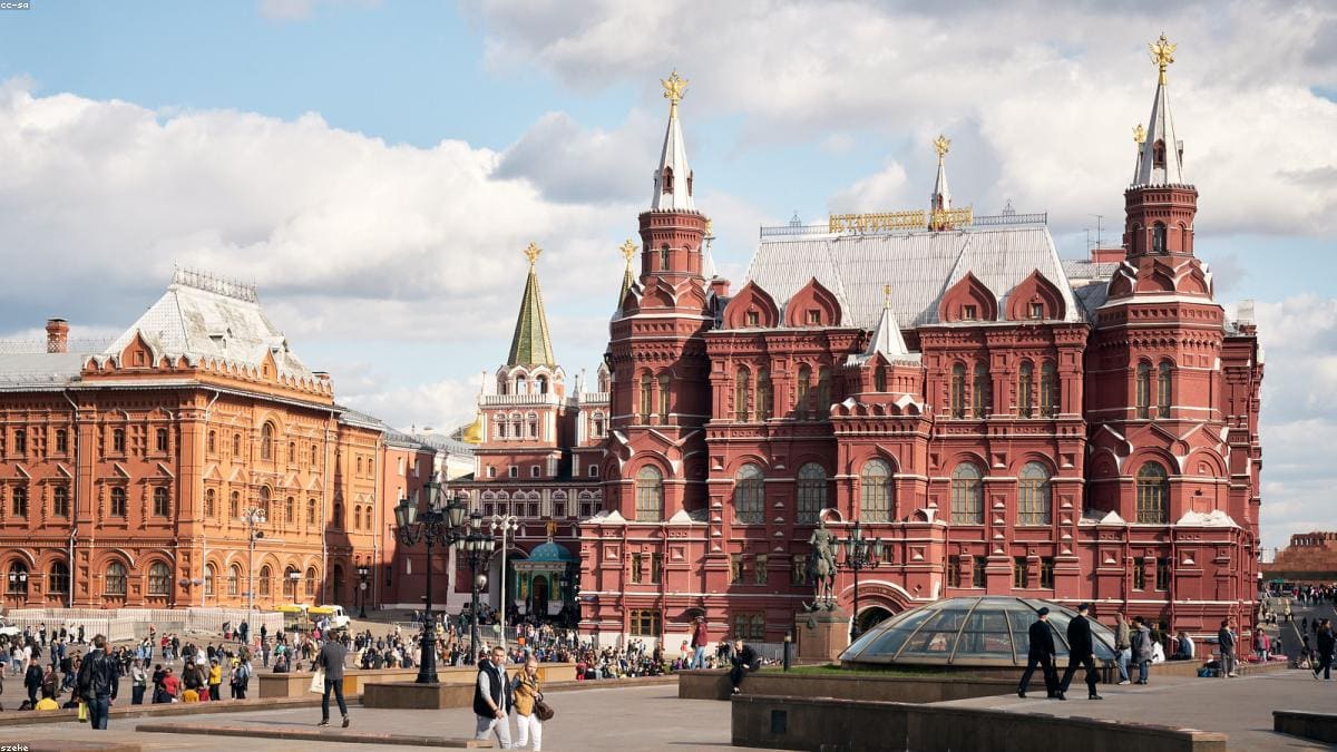 Москва: Туристические зоны и базы ночевок