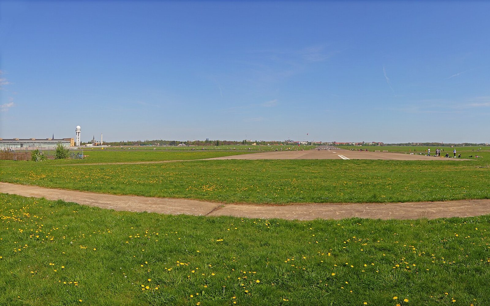 Tempelhofer Feld и правила городских общественных пространств