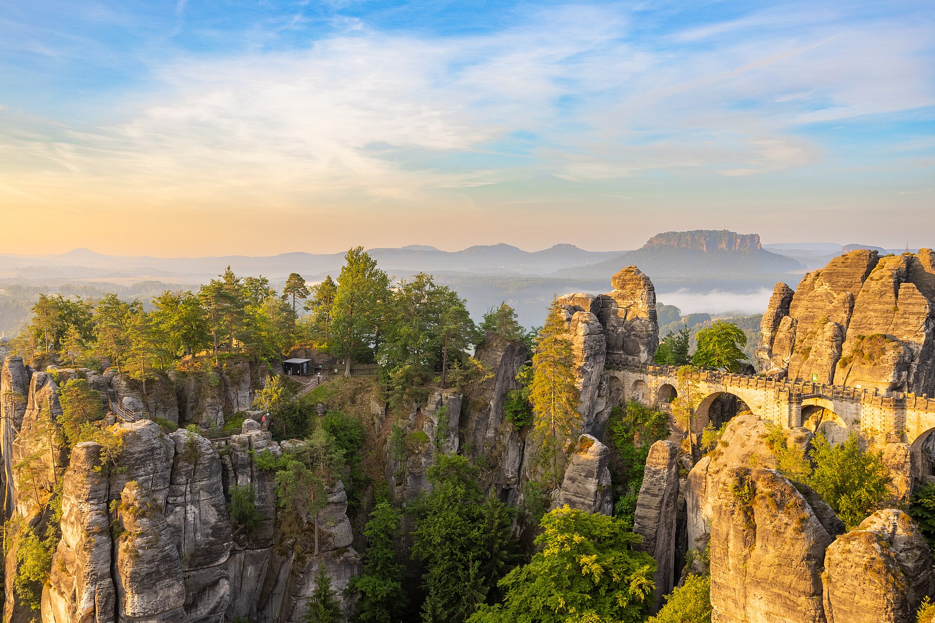 Bastei Bridge и Elbe Sandstone Mountains