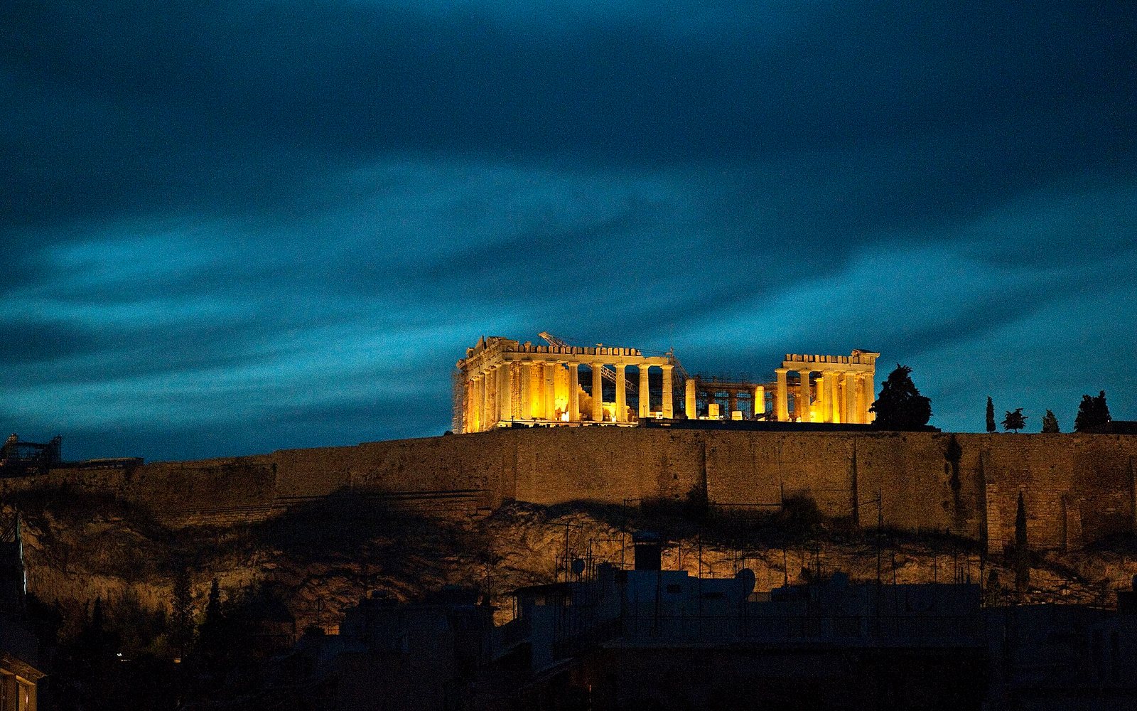 Koukaki и вид на Acropolis для спокойной базы