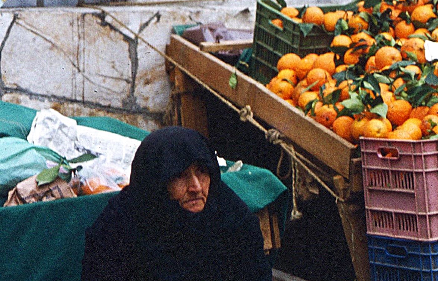 Corfu market и локальные расходы в EUR