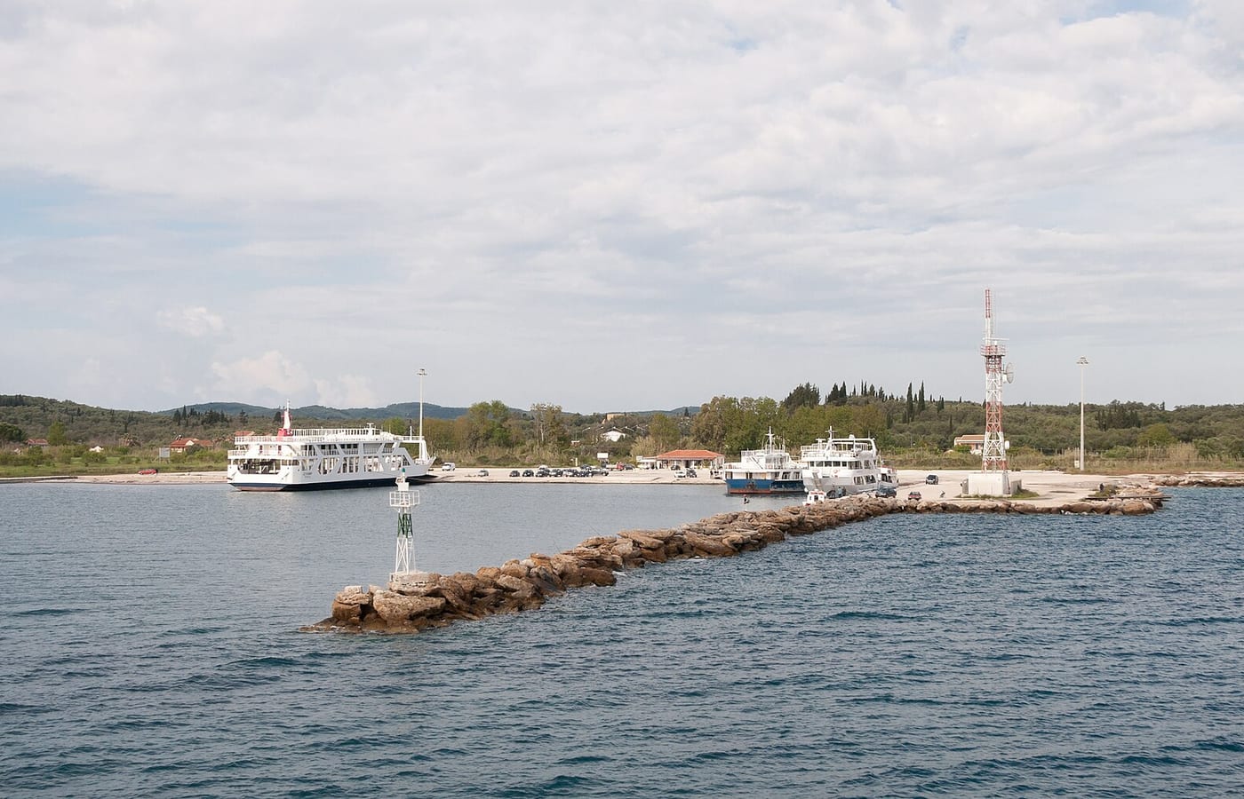 Ionian ferry port для связок между островами