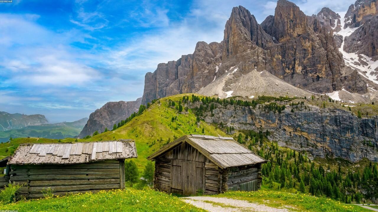 Летний hiking season в Dolomites