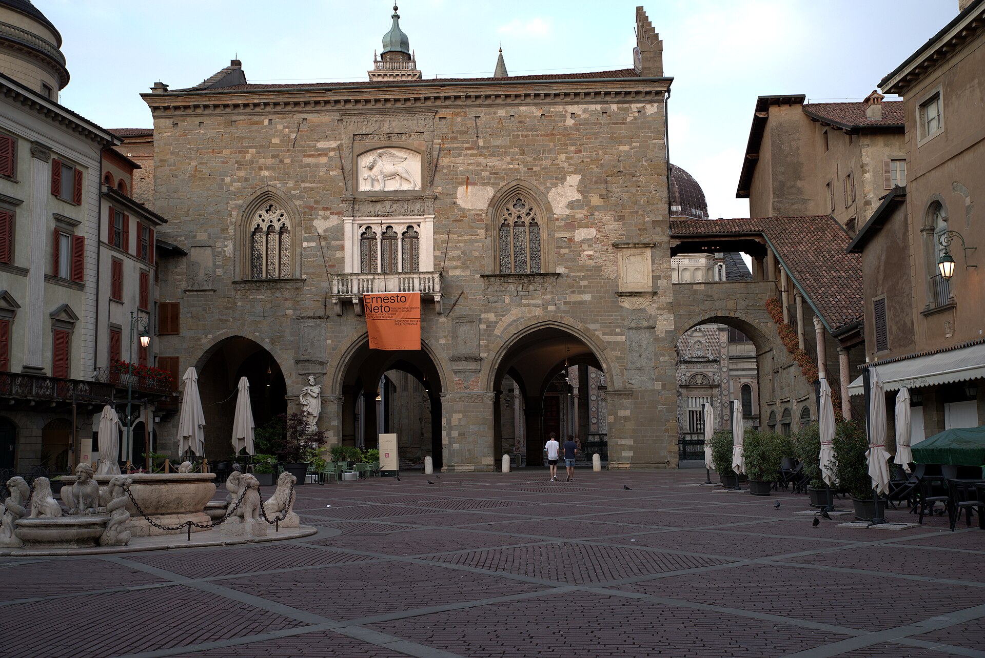 Piazza Vecchia в Bergamo Citta Alta