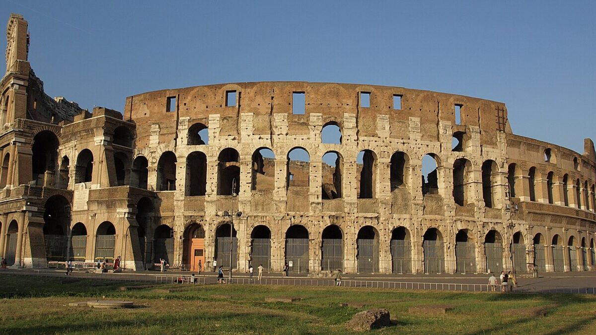 Colosseum нельзя перегружать Ватиканом в тот же день