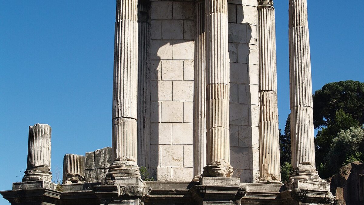Roman Forum на жаре требует запаса времени