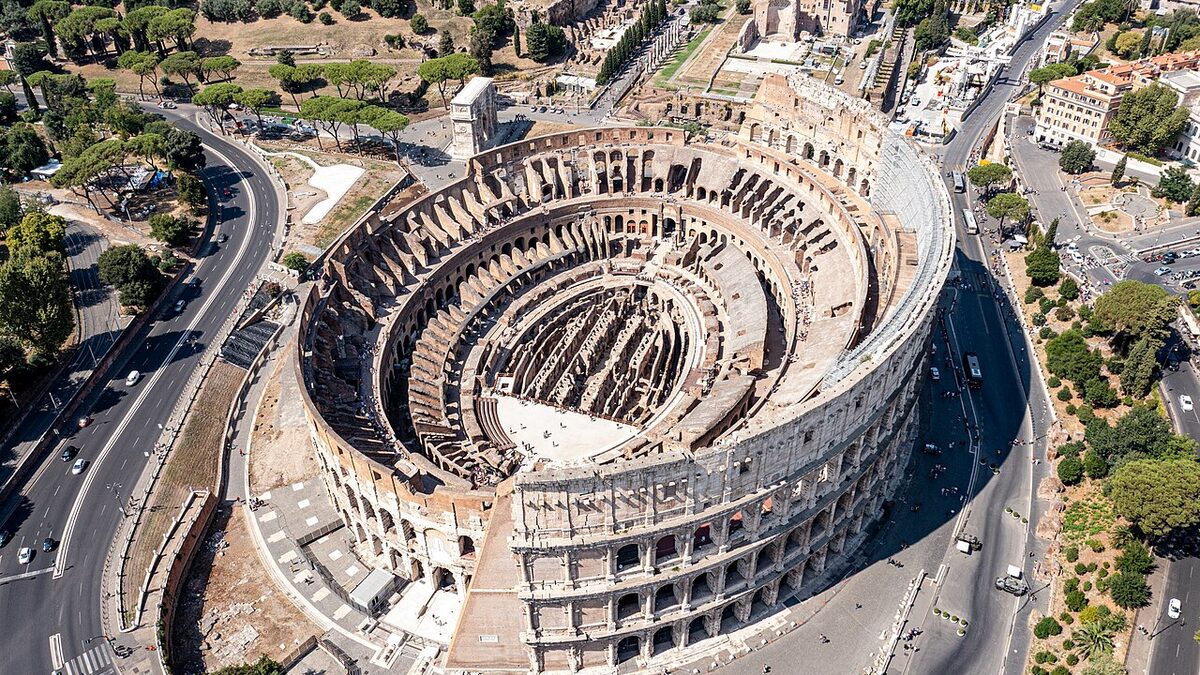 Colosseum как главный символ первой поездки в Рим