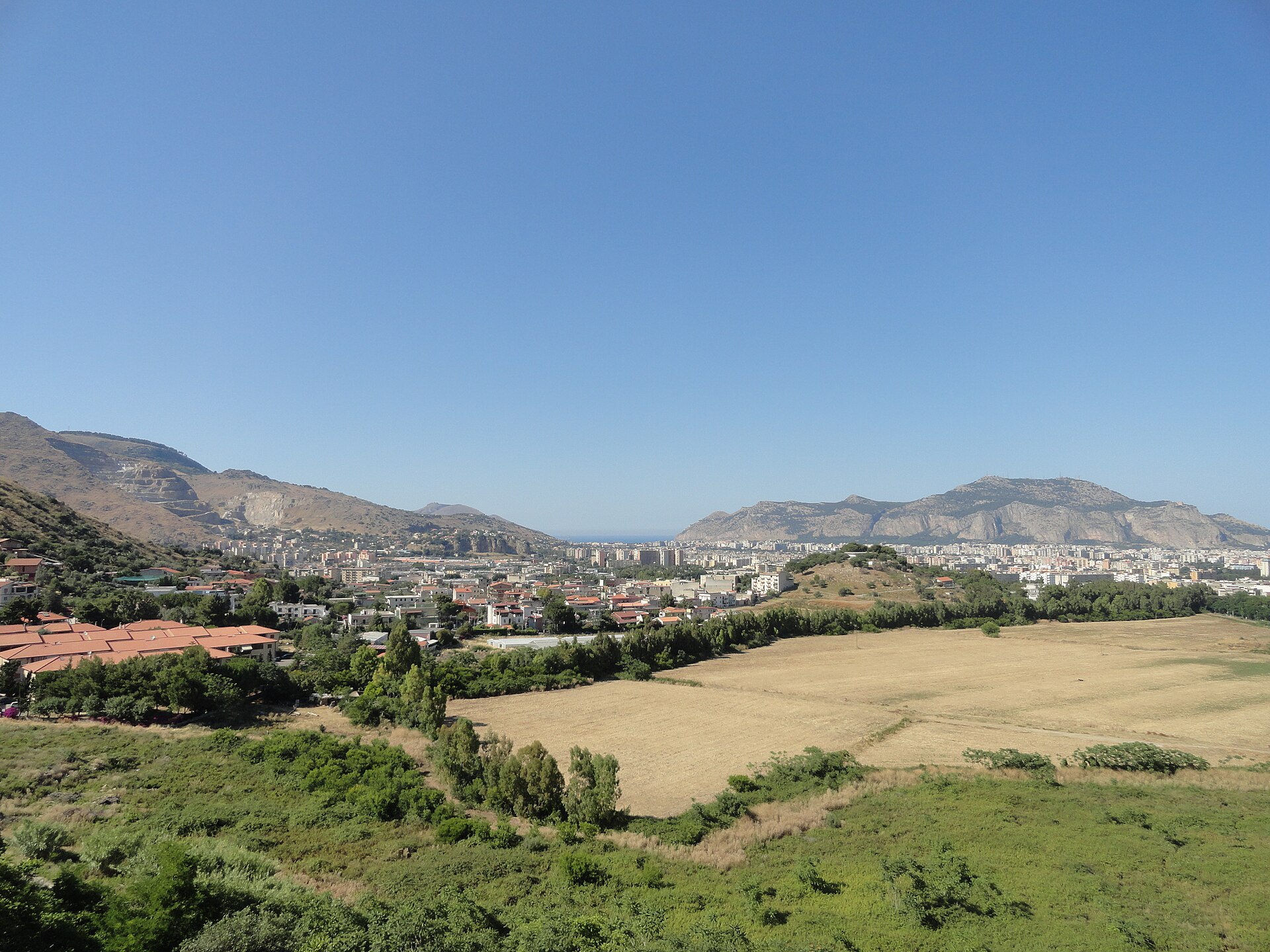 Mondello beach рядом с Palermo