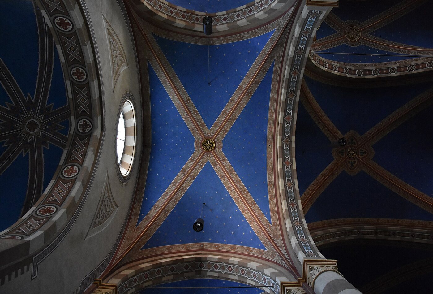 Alba как база для Langhe и truffle season