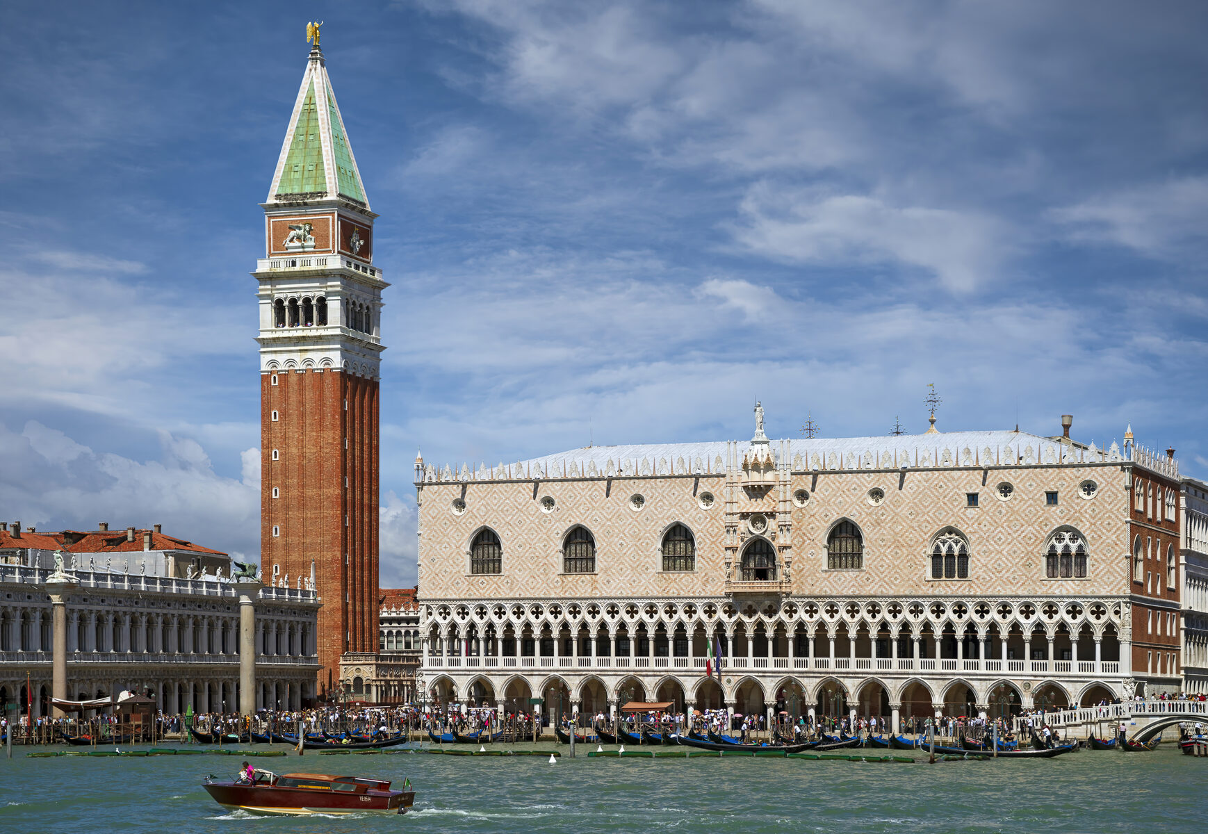 Doge’s Palace и сезонные толпы у San Marco