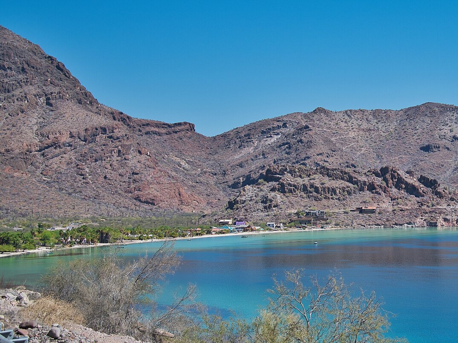 Sea of Cortez как road-trip и beach слой