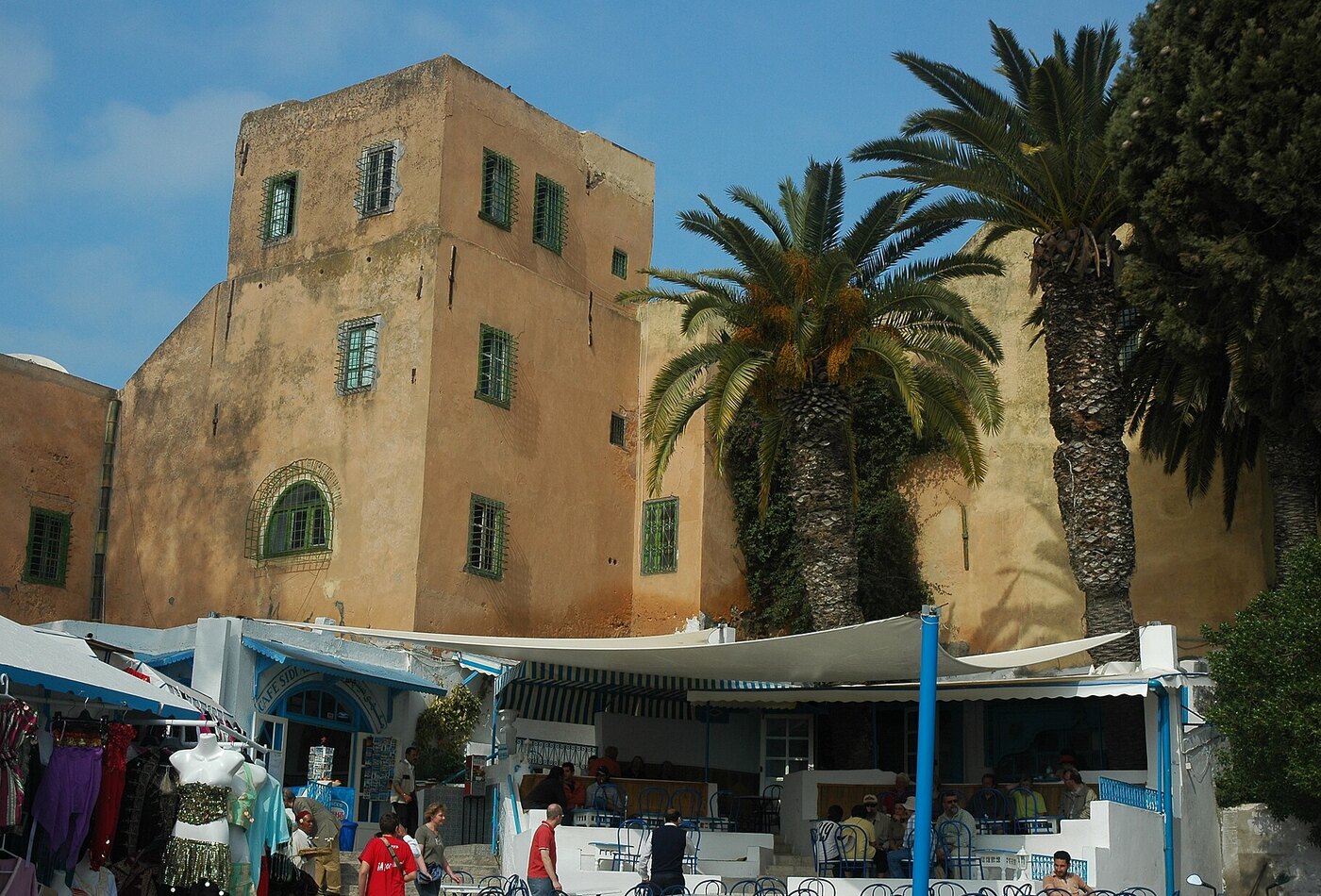 Sidi Bou Said и Tunis hotel base