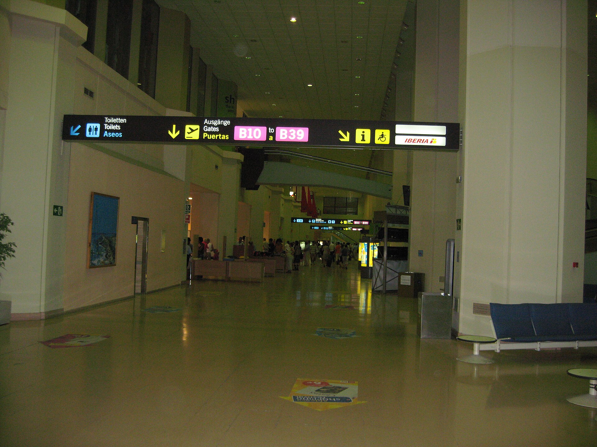 Malaga-Costa del Sol Airport для входа в Andalusia