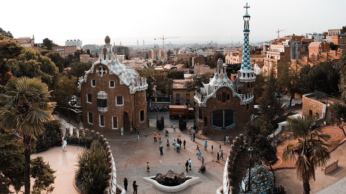 Park Guell и вход в Monumental Zone