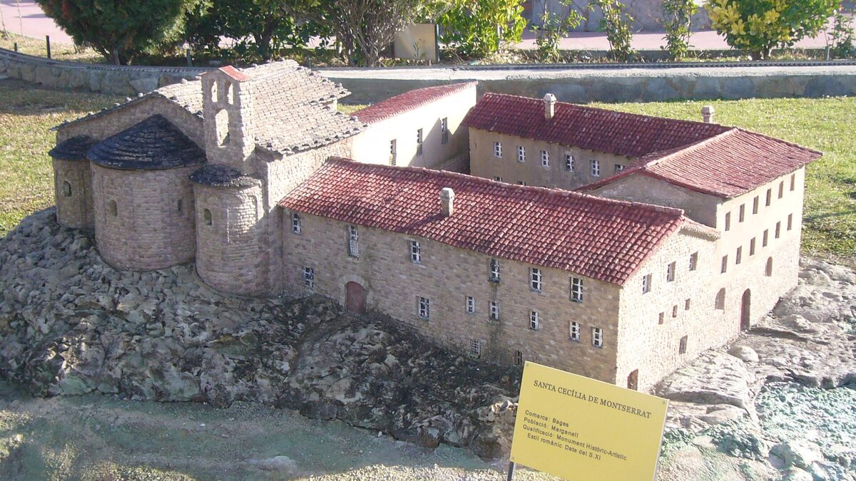 Montserrat Abbey и правила посещения монастыря