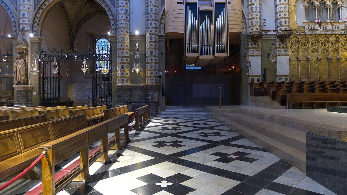 Montserrat Basilica для горного выезда