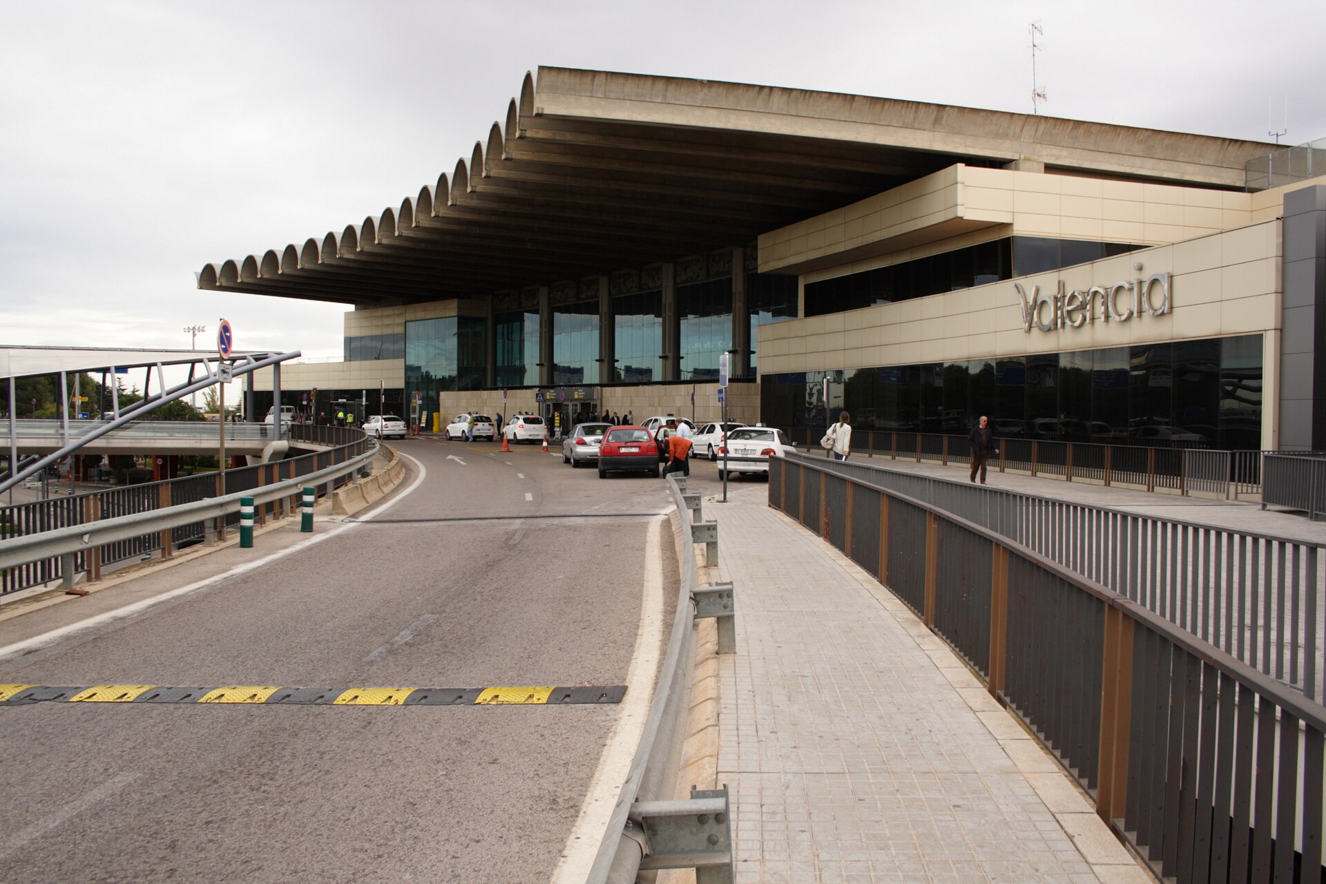 Valencia Airport для городского старта